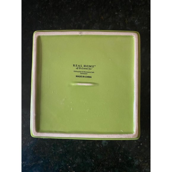 Real Home 6" Green Beverage Napkin Holder and Holiday Napkins - Picture 5 of 9